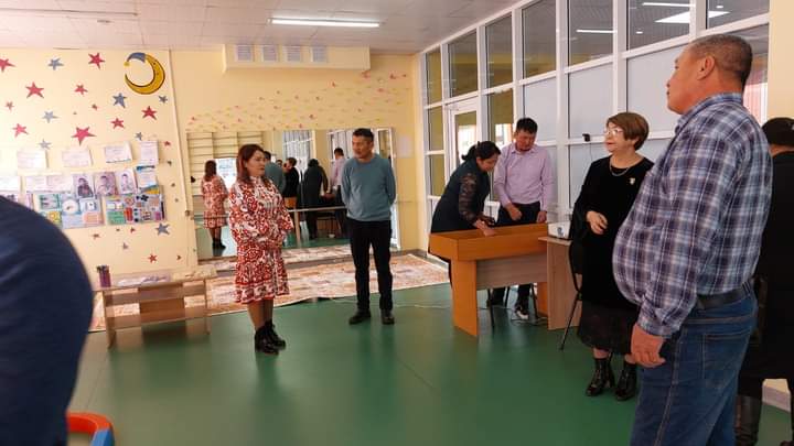 іс-тәжірибемен бөлісті