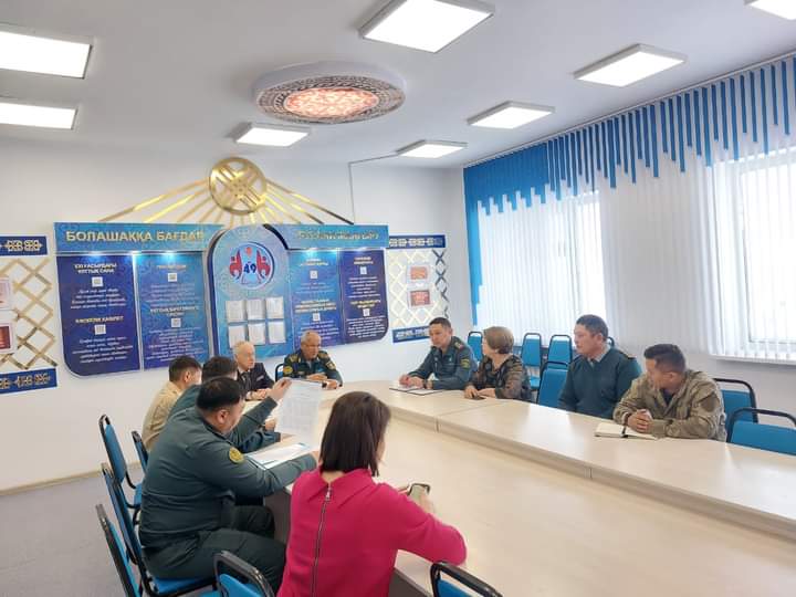 Кездесудің басты тақырыбы Қазақстан Республикасы Қарулы Күштерінің оң имиджін нығайту,өңір жастарына әскери-патриоттық тәрбие беруді одан әрі дамыту мәселелері болады.