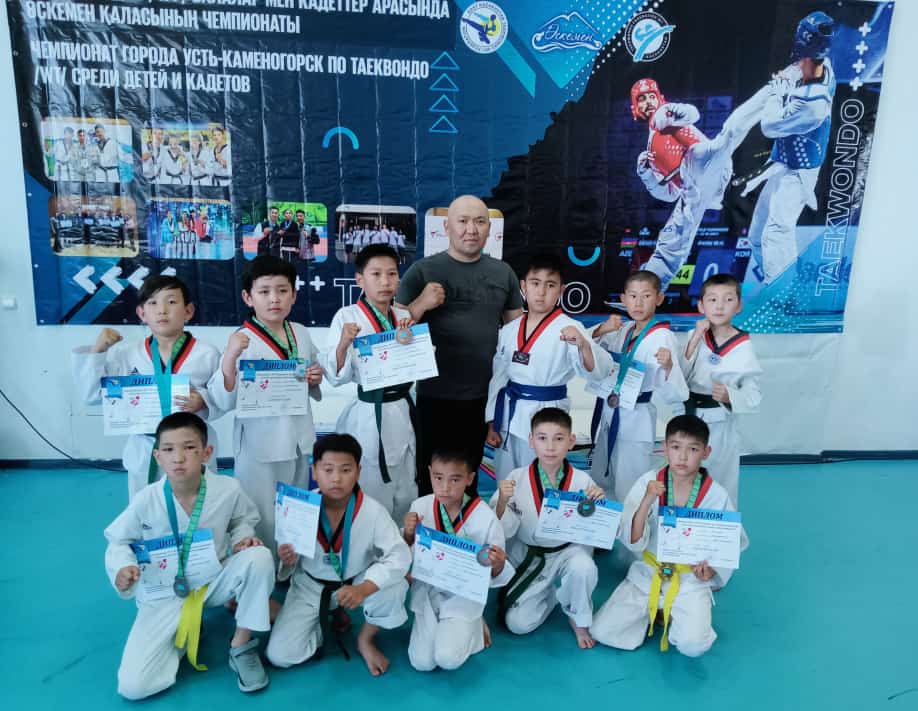 Таеквондодан /WT/ балалар мен жастар арасында Өскемен қаласының Ашық чемпионатында мектебіміздің оқушылары "Бейбарыс" командасының