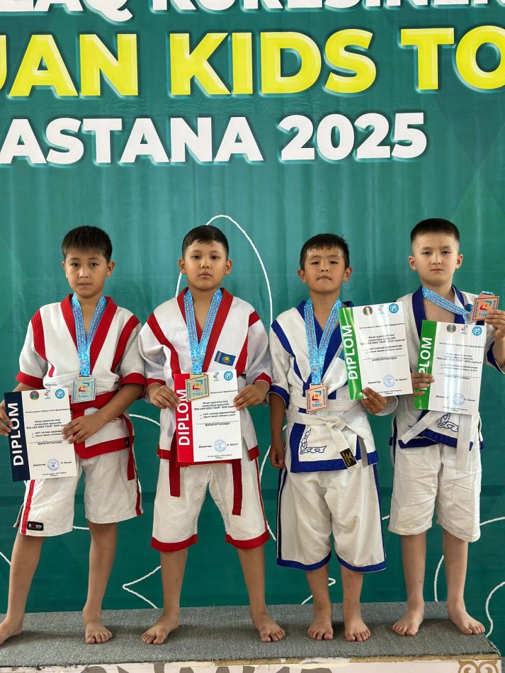 Астана қаласын өткен қазақ күресінен кіші жасөспірімдер арасында «BALUAN KIDS TOUR” 2025 республикалық ашық турнирінде оқушымыз Социал Алдиар 🥇 өз салмағында чемпион атанды!